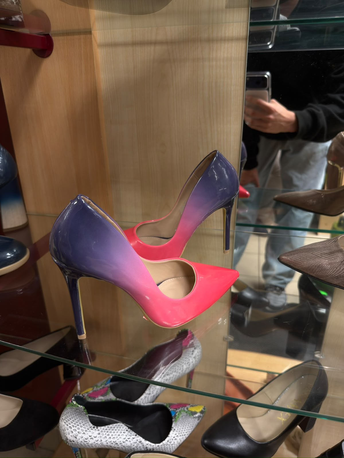Ombré lakādas kurpes ar stiletto papēdi